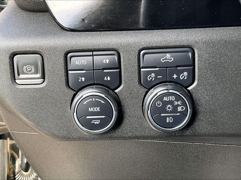 Used 2023 Chevrolet Silverado 1500 RST w/ Convenience Package II AWD/4WD image 34