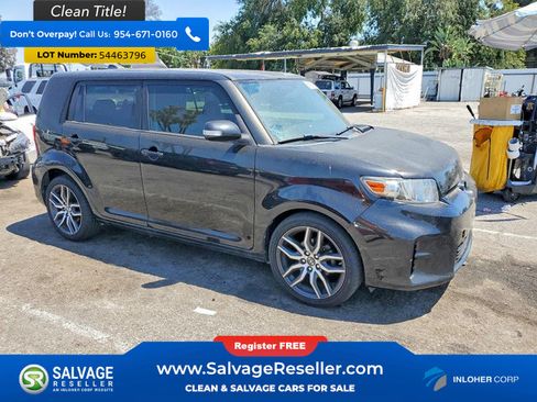Used 2013 Scion xB FWD image 5