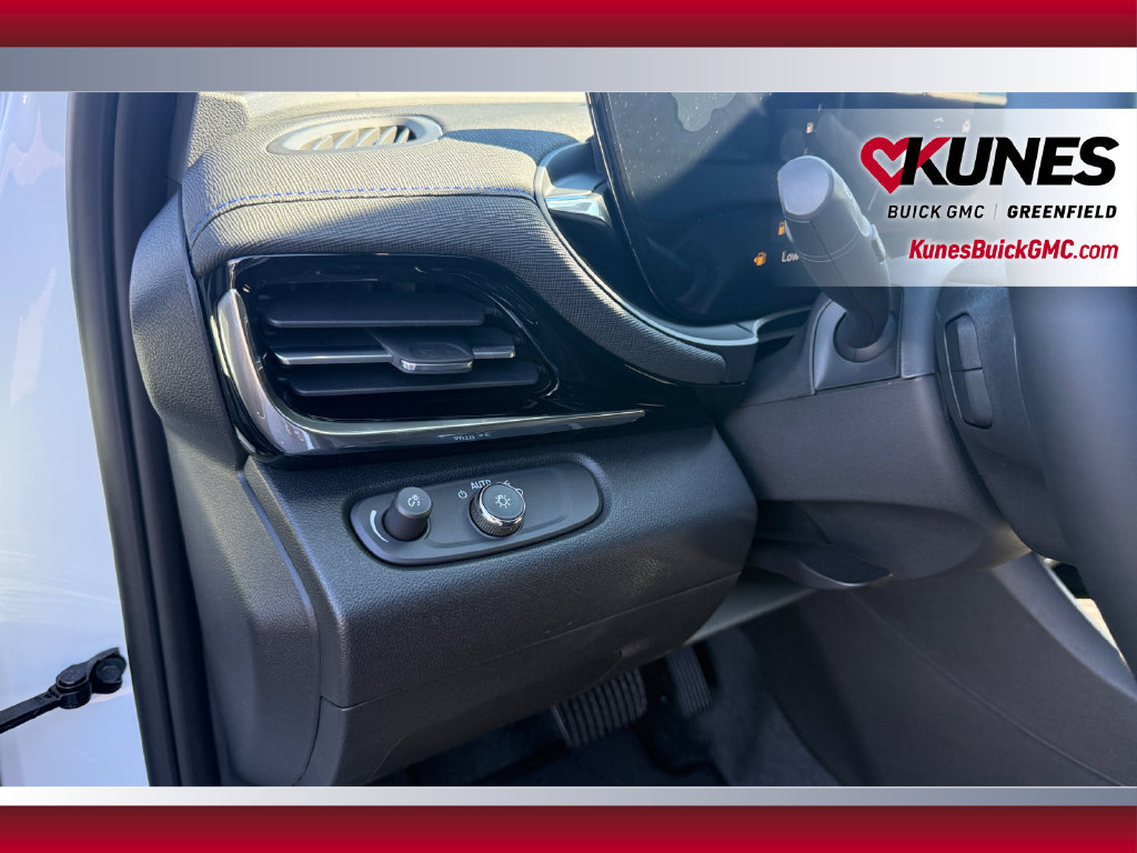 New 2026 Buick Envista Sport Touring w/ Convenience I Package FWD image 17