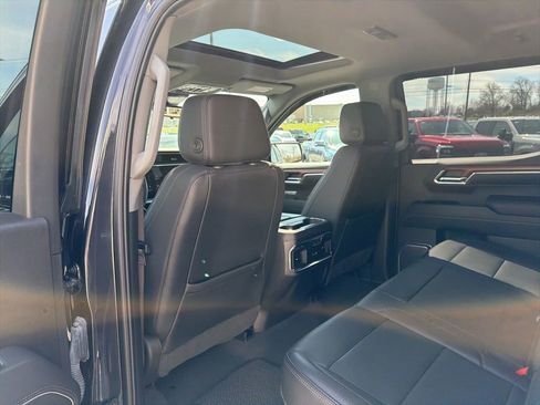 Used 2023 GMC Sierra 1500 Denali w/ Denali Reserve Package AWD/4WD image 17