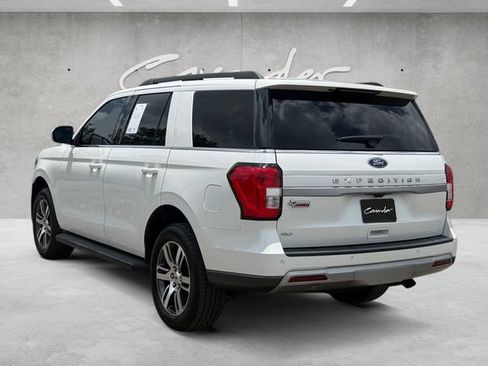 Certified 2024 Ford Expedition XLT RWD image 15