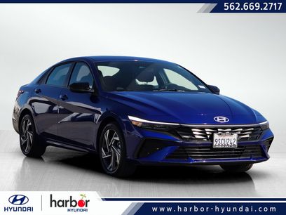 Certified 2025 Hyundai Elantra SEL