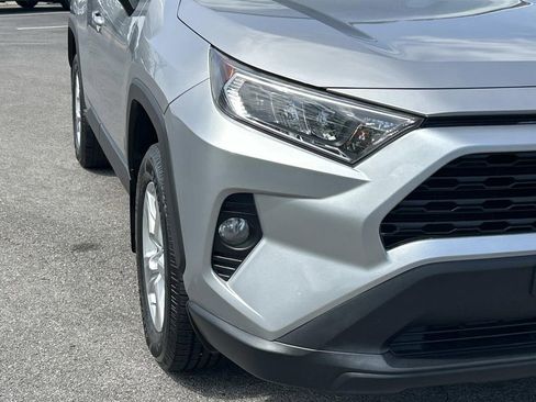 Used 2020 Toyota RAV4 XLE w/ Convenience Package FWD image 11