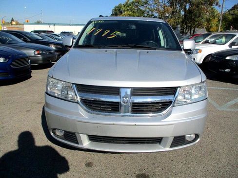 Used 2010 Dodge Journey SXT w/ Premium Convenience Group image 3