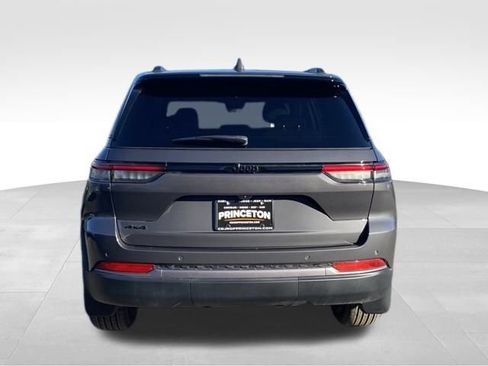 New 2026 Jeep Grand Cherokee Laredo image 6