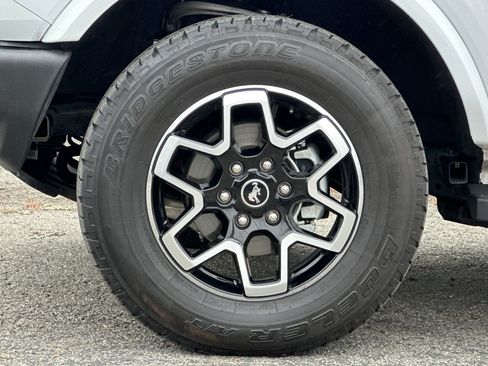 Used 2024 Ford Bronco Outer Banks AWD/4WD image 24