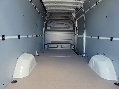 Used 2026 Mercedes-Benz Sprinter 2500 image 28