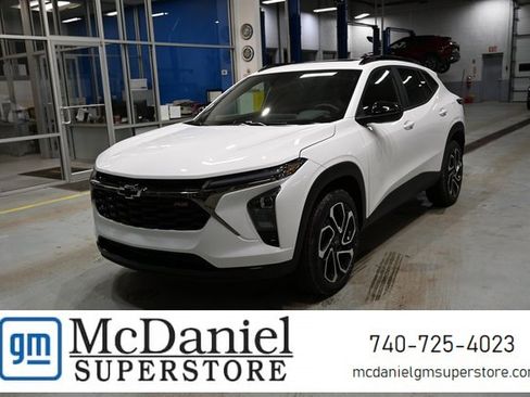 New 2026 Chevrolet Trax RS w/ Sunroof Package image 1