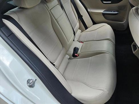 Used 2022 Mercedes-Benz C 300 Sedan image 17