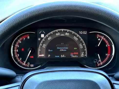 Certified 2025 Toyota RAV4 XLE FWD image 24