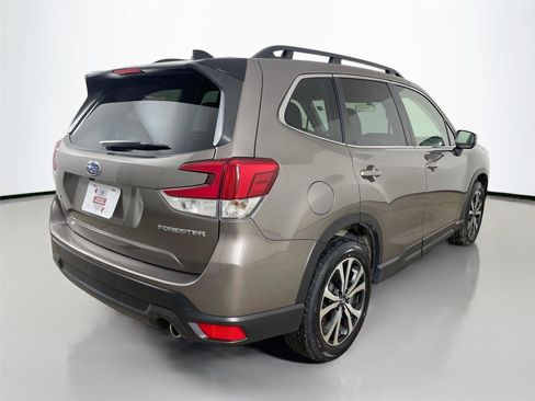 Used 2024 Subaru Forester Limited image 7