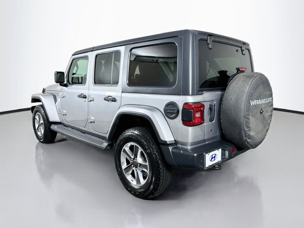 Used 2020 Jeep Wrangler Unlimited Sahara AWD/4WD image 7
