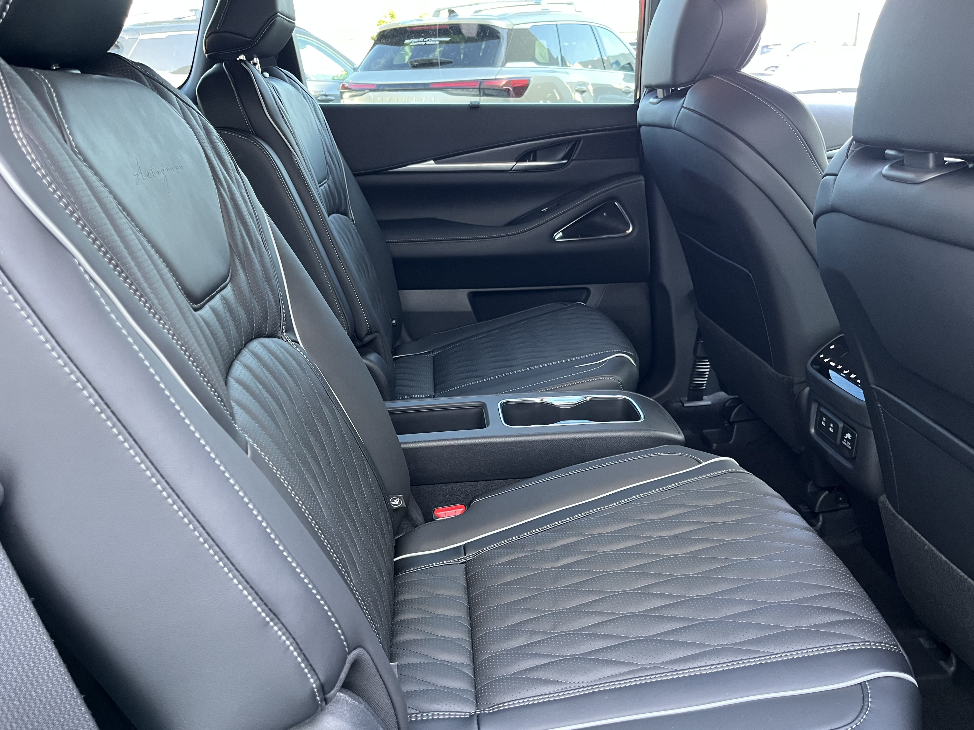 Used 2026 INFINITI QX60 Autograph w/ Dark Cargo Package AWD/4WD image 20