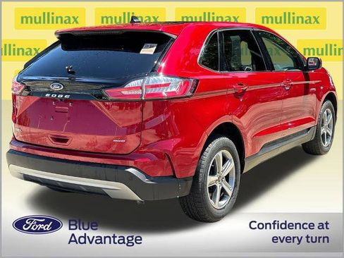 Certified 2024 Ford Edge SEL w/ Convenience Package AWD/4WD image 4