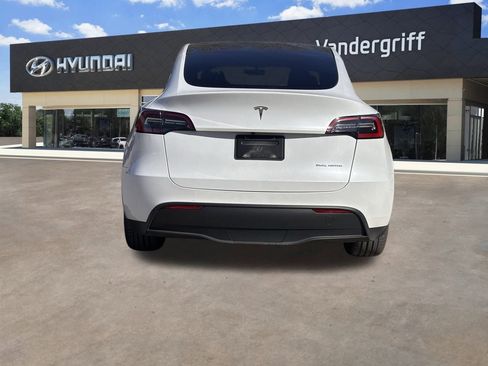 Used 2023 Tesla Model Y Long Range image 13