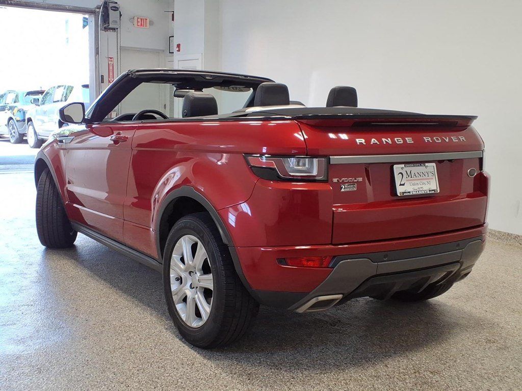 Used 2018 Land Rover Range Rover Evoque SE Dynamic AWD/4WD image 6