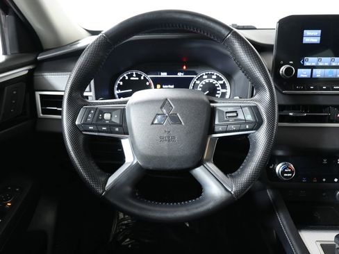 Used 2022 Mitsubishi Outlander SEL image 16