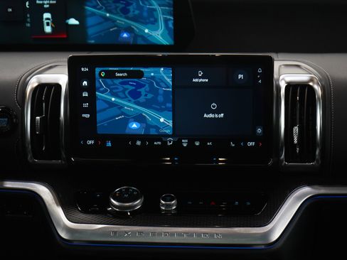Used 2025 Ford Expedition Max Platinum w/ Stealth Appearance Package AWD/4WD image 17