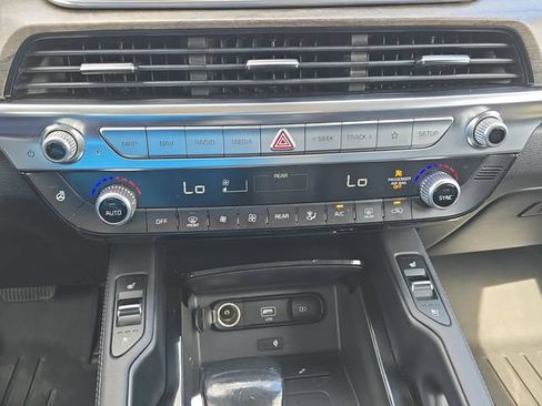 Used 2020 Kia Telluride EX AWD/4WD image 25