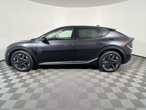 New 2025 Kia EV6 Light w/ Light LR Technology Package image 8