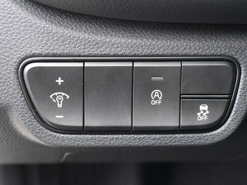 New 2026 Kia Seltos S FWD image 21