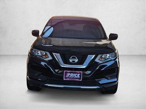 Used 2019 Nissan Rogue S FWD image 2