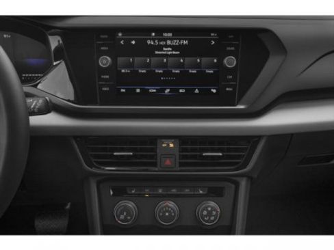 Used 2024 Volkswagen Taos SE w/ Panoramic Sunroof Package image 10