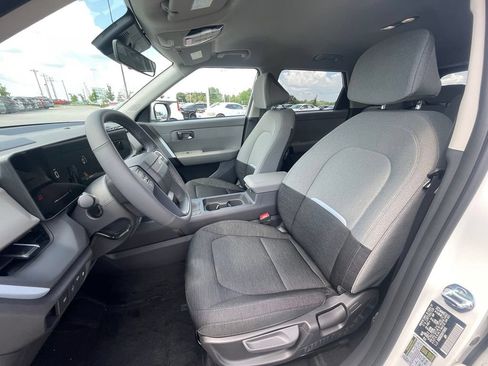 New 2027 Kia Seltos LX FWD image 19