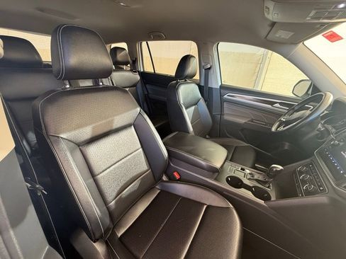 Used 2021 Volkswagen Atlas SE image 16