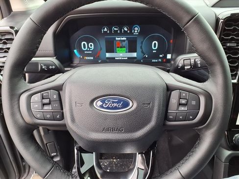 New 2025 Ford Ranger Lariat w/ FX4 Off-Road Package image 17