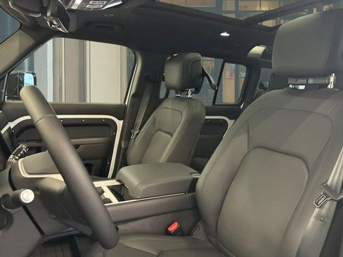 New 2026 Land Rover Defender 110 X-Dynamic SE AWD/4WD image 21