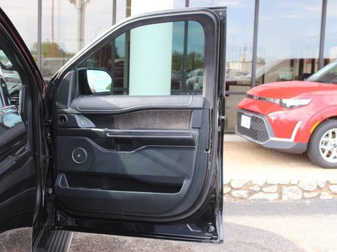 Used 2019 Ford Expedition Max Limited AWD/4WD image 11