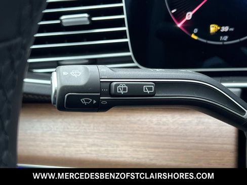 New 2026 Mercedes-Benz GLS 450 4MATIC image 36