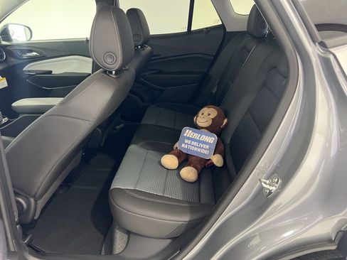 New 2026 Chevrolet Trax LT image 21