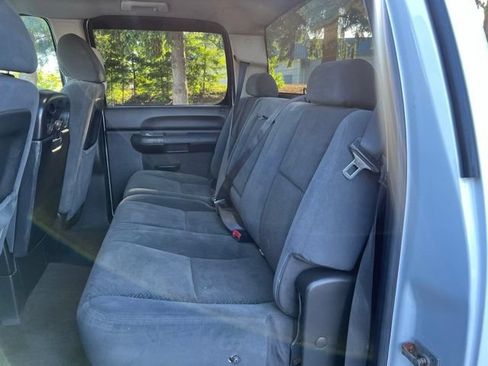 Used 2008 Chevrolet Silverado 2500 LT w/ 1LT Convenience Package AWD/4WD image 15