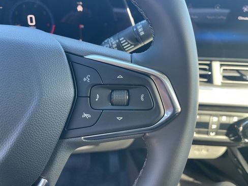 New 2026 Chevrolet Trax LT w/ Sunroof Package image 20