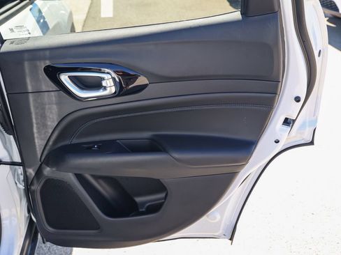 New 2026 Jeep Compass Latitude AWD/4WD image 19
