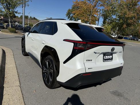 Used 2024 Toyota bZ4X Limited image 7