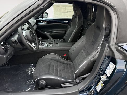 New 2025 MAZDA MX-5 Miata Club w/ Brembo/BBS Recaro Package image 10