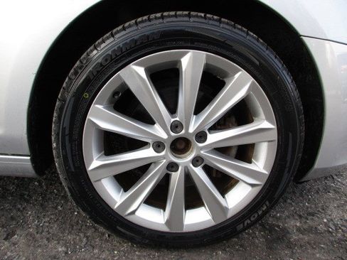 Used 2012 Volkswagen Golf TDI image 13