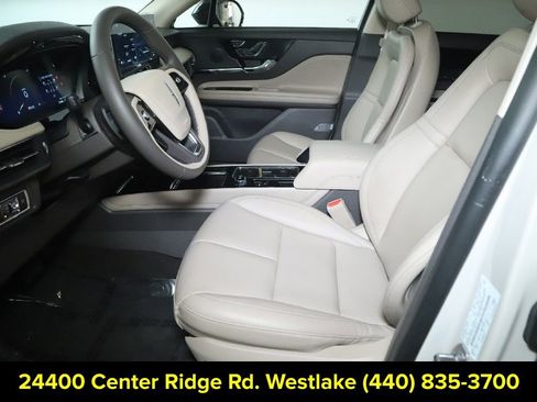 Certified 2024 Lincoln Corsair FWD image 18