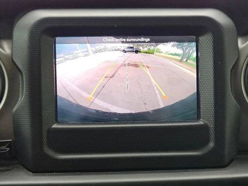 Used 2022 Jeep Wrangler Unlimited Sport AWD/4WD image 12