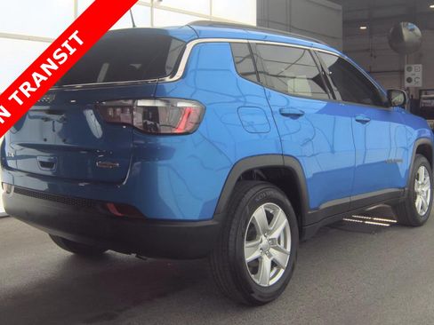 Used 2022 Jeep Compass Latitude AWD/4WD image 5