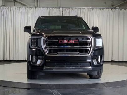 Used 2023 GMC Yukon XL SLT w/ SLT Premium Package
