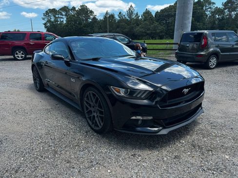 Used 2015 Ford Mustang GT Premium RWD image 9
