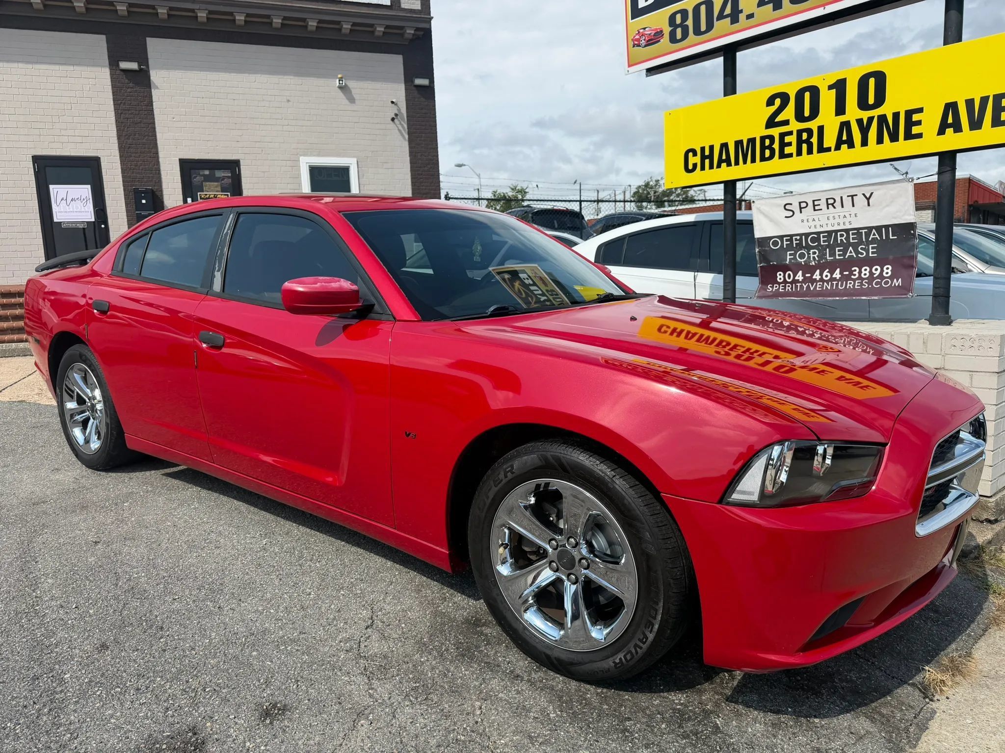 Used 2013 Dodge Charger SXT Plus RWD image 2
