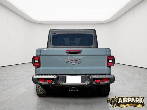 New 2026 Jeep Gladiator Rubicon image 5