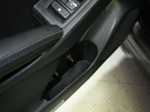 Used 2024 Subaru Ascent Premium w/ Convenience Package image 46