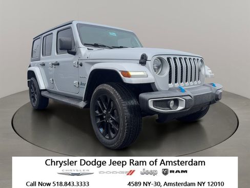 Used 2023 Jeep Wrangler Unlimited Sahara AWD/4WD image 1