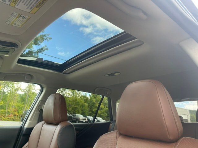 Used 2020 Subaru Outback Touring XT AWD/4WD image 12